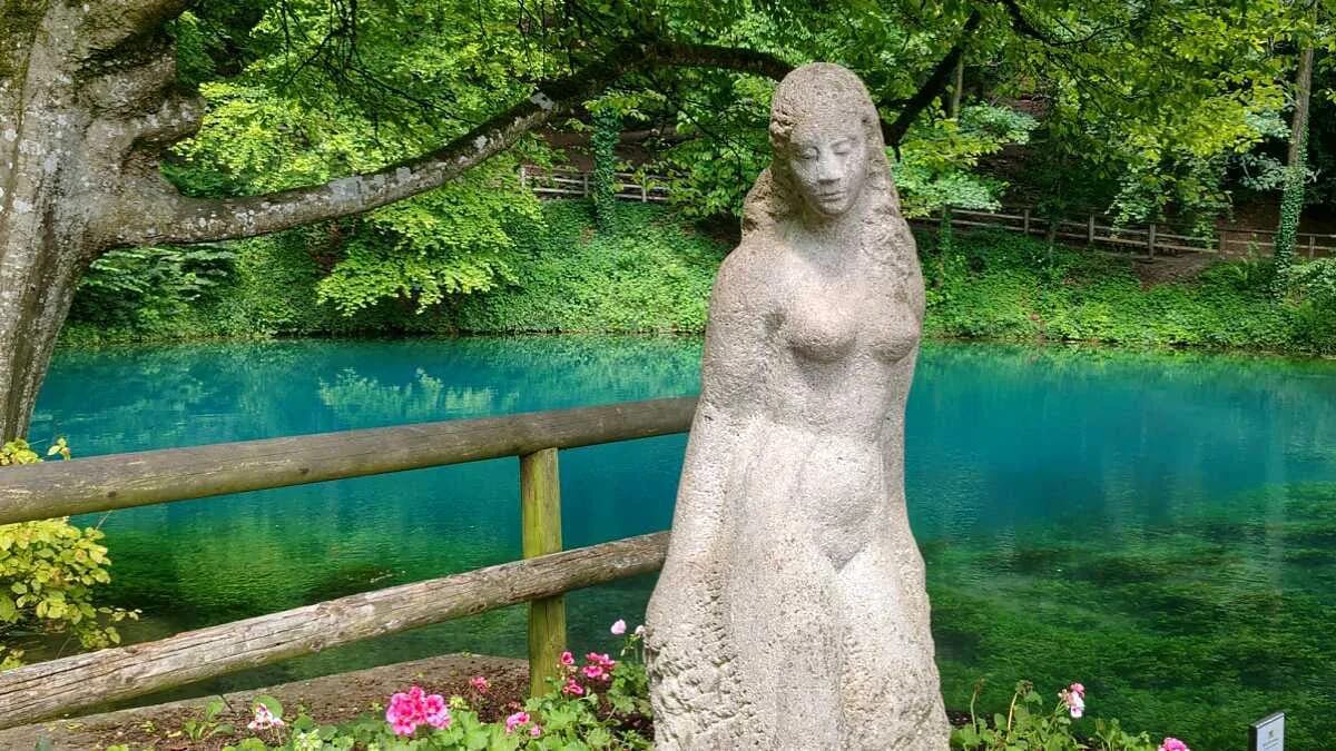 Blautopf Blautal Alb Quelle Blaubeuren · Schöne Lau · Schwäbische Alb · AVENTIN Storys