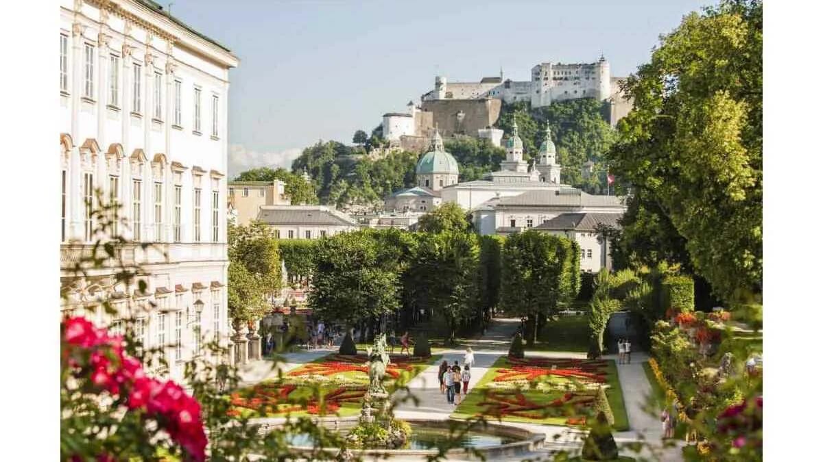 Salzburg · Schloss Mirabell · Garten · Burg · AVENTIN Storys